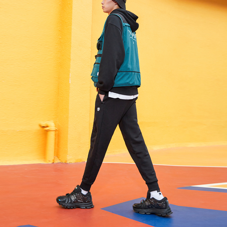 Li Ning Sports Pants Men’s Black Moderate