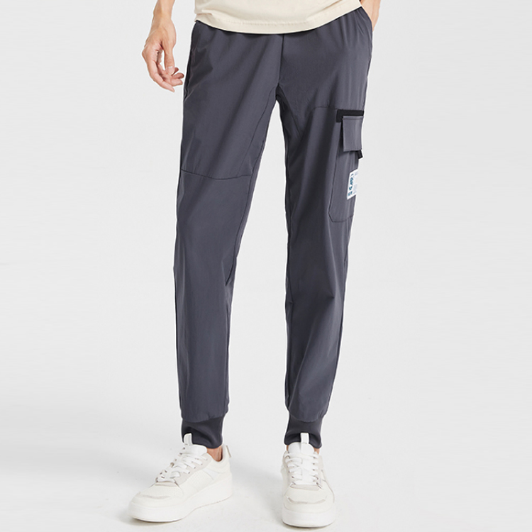 Li Ning Sports Pants Men’s Ebony Black Moderate