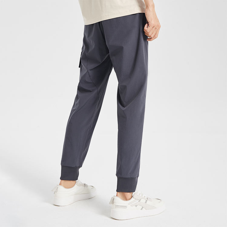 Li Ning Sports Pants Men’s Ebony Black Moderate