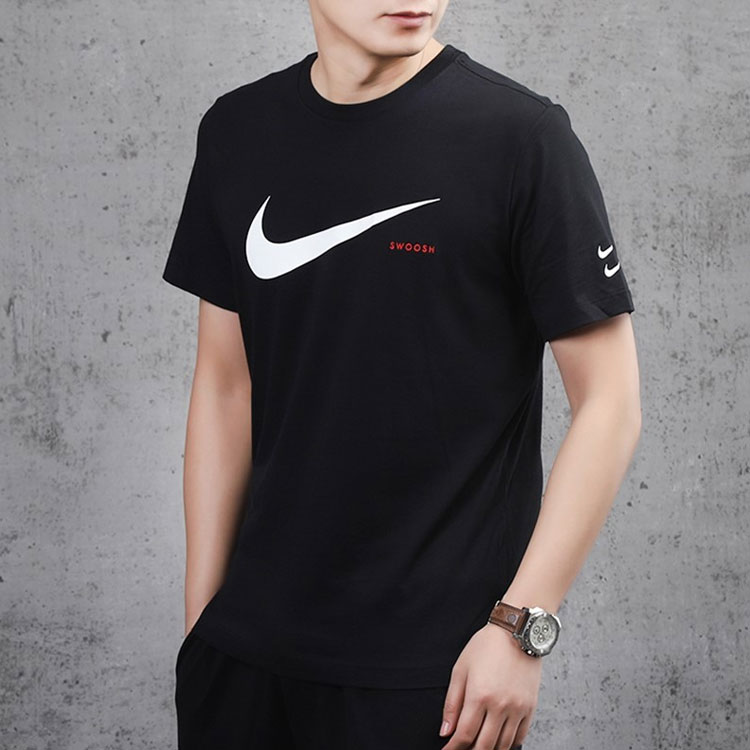 Мужская футболка Nike Swoosh LogoT (черный) — фото 4