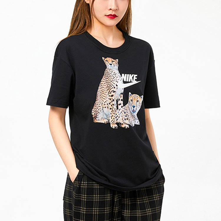 Женская футболка Nike T (черная) — фото 5