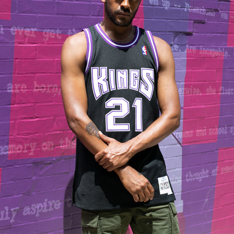 Mitchell & Ness ‘NBA Sacramento Kings 2000 Vlade Divac’ Swingman Jersey Vest Top