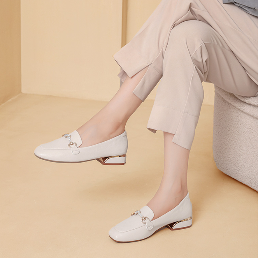 DAPHNE Loafers Women's Black White