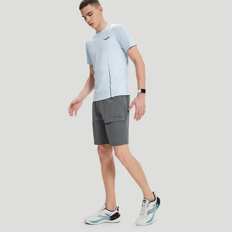 Saucony Sports Shorts Men’s Medium Gray Moderate