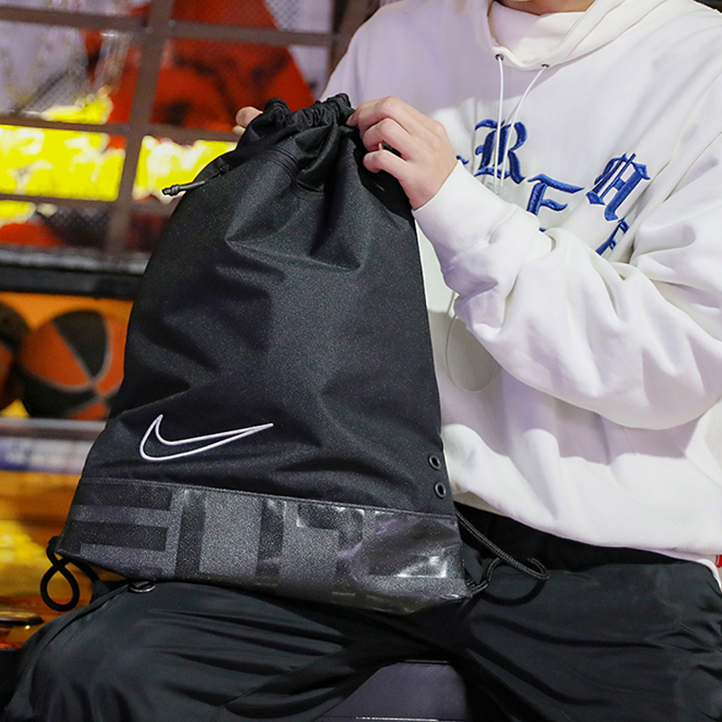 Рюкзак Nike NKHPS ELTGMSK (черный) — фото 4