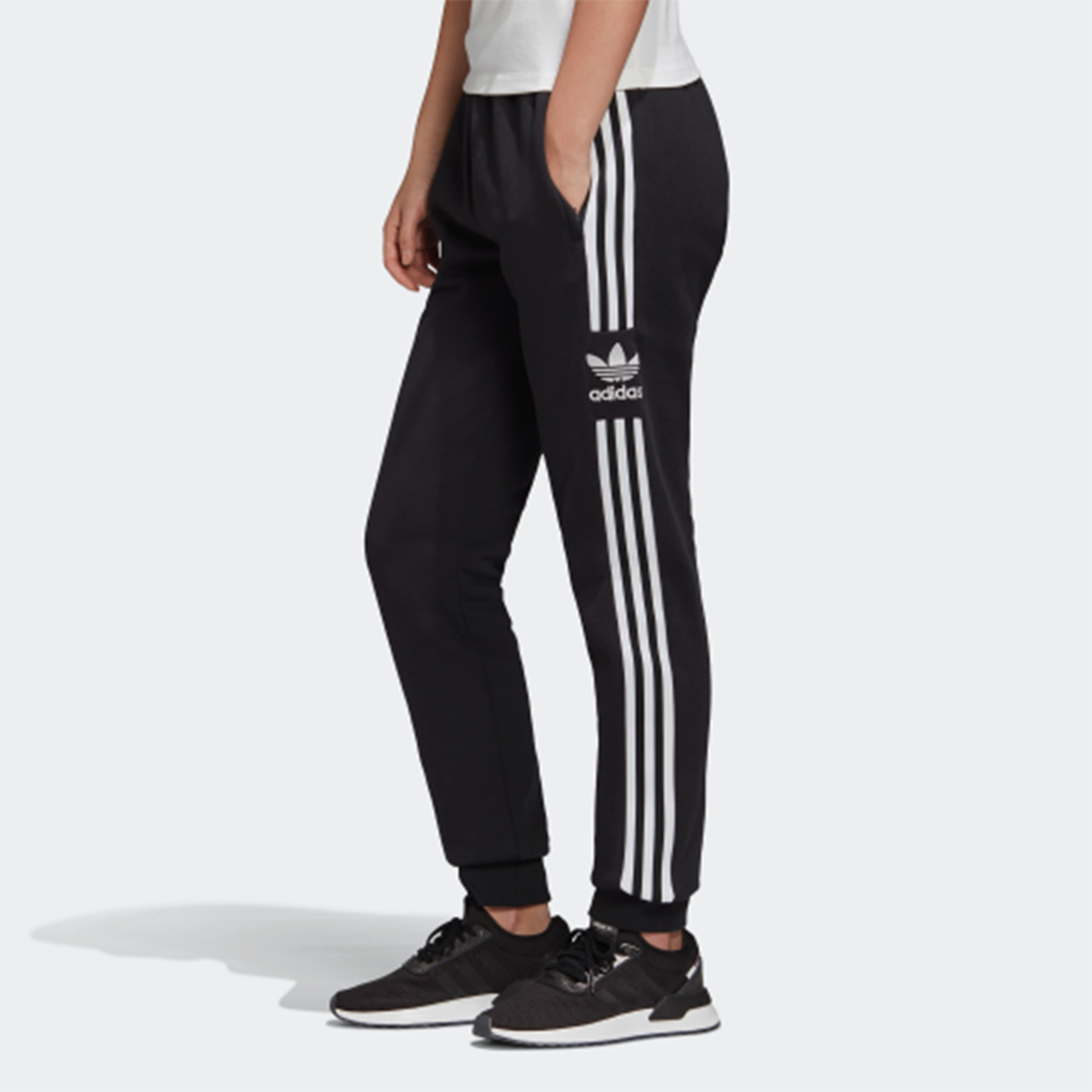 Женские брюки adidas Originals Спортивные (черные) — фото 4