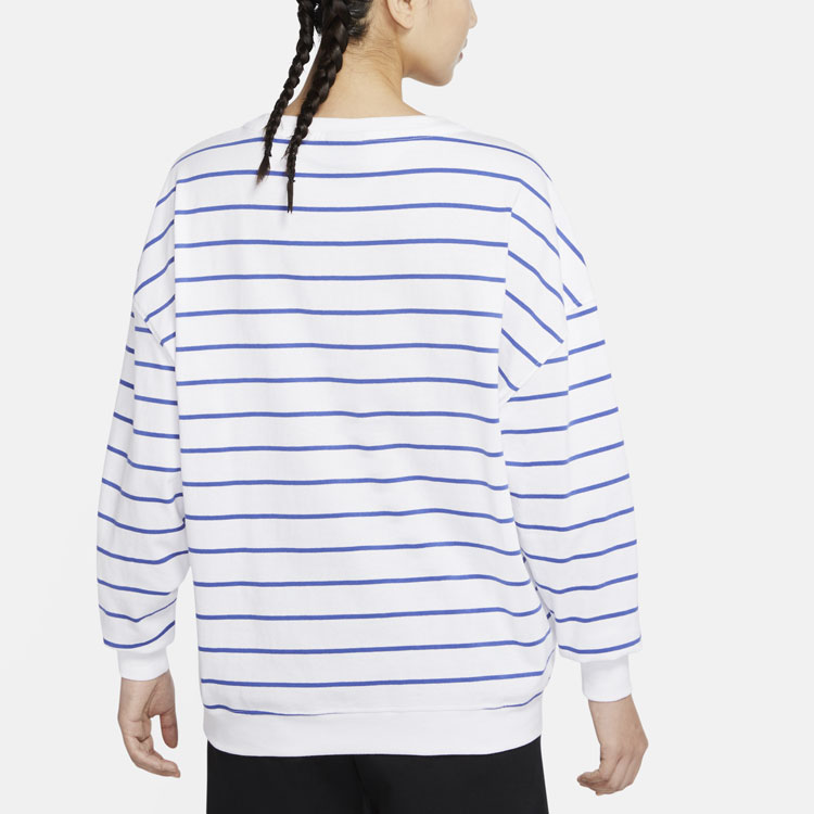 Женская футболка Nike Sportswear Loose Fit (белая) — фото 5