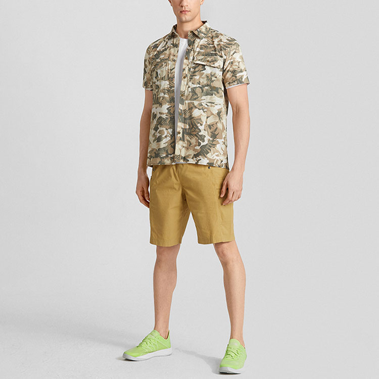 THE NORTH FACE Sports Shorts Men’s Khaki Moderate