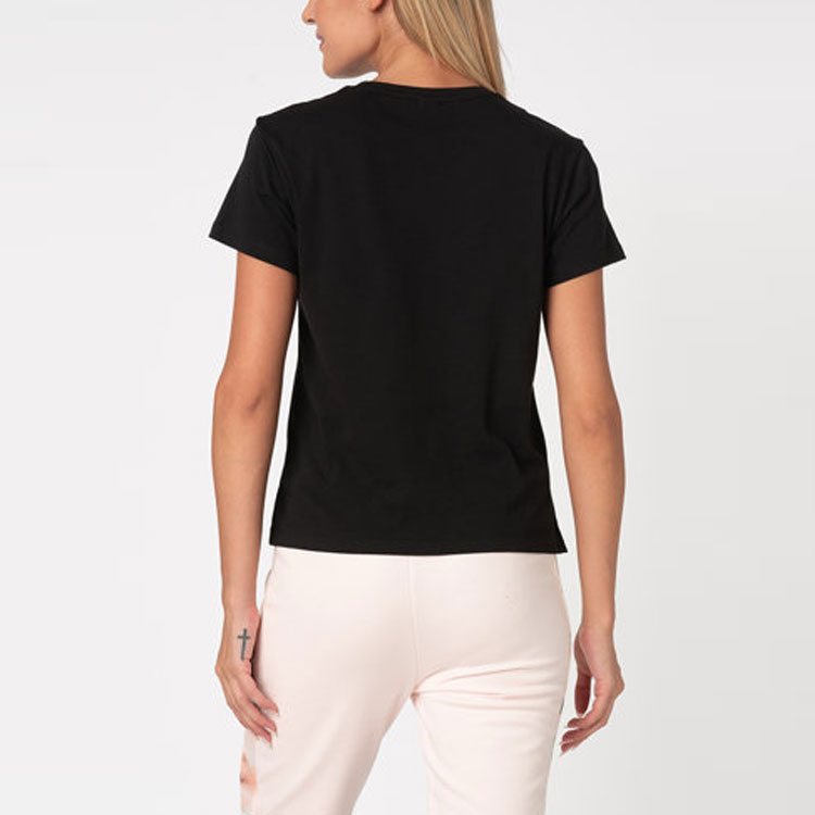 Женские футболка PUMA Classics Logo Tee (черная) — фото 3