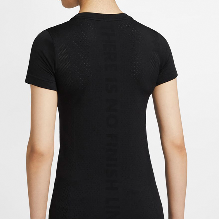 Женская футболка Nike Infinite Dri-FIT (черная) — фото 6