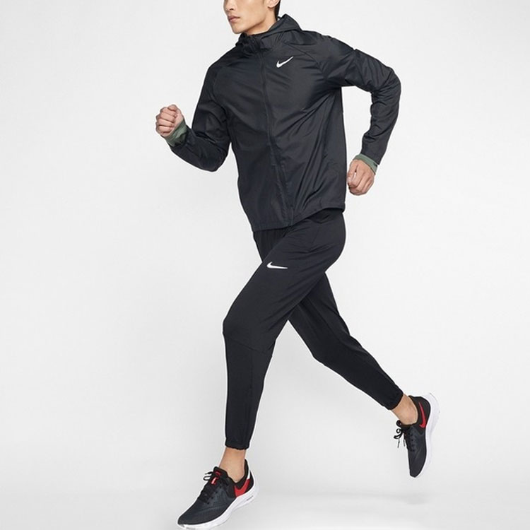 Мужская куртка Nike Essential (черные) — фото 5