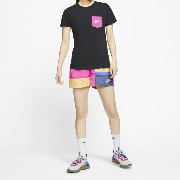 Женская футболка Nike As W Nsw Tee logo T (черная) — фото 3