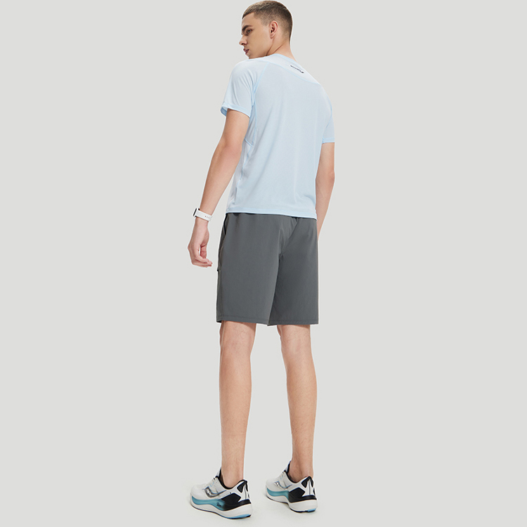Saucony Sports Shorts Men’s Medium Gray Moderate