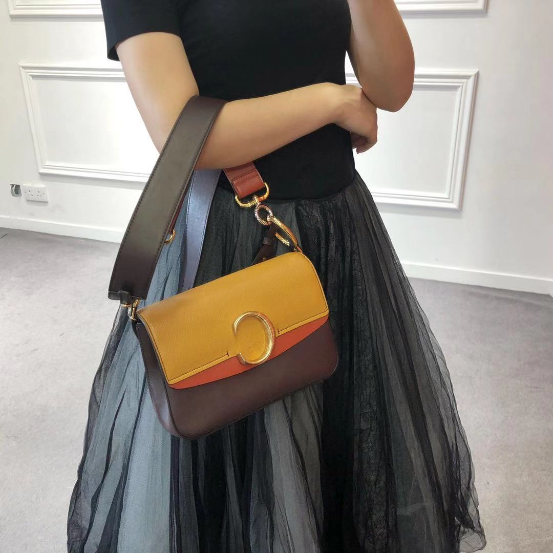 Photo 19011832