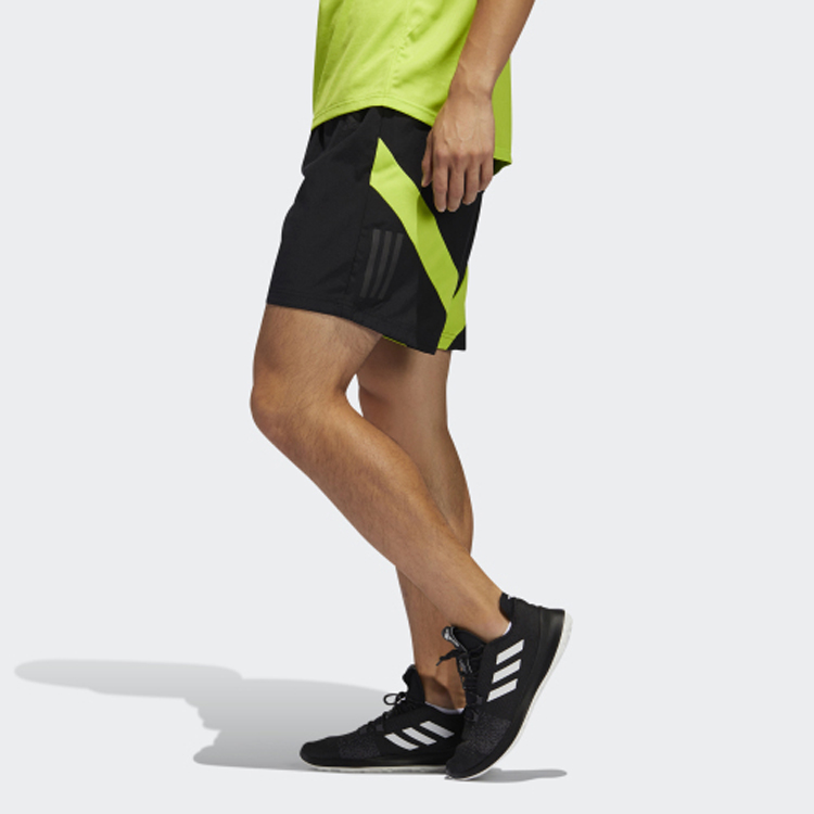 Мужские шорты adidas Own The Run Sho (черно-зеленые) — фото 6