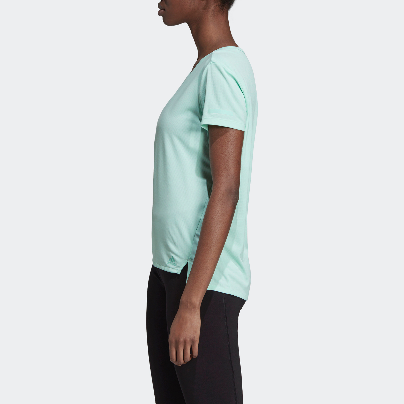 Женская футболка adidas CHILL TEE W (мятная) — фото 6