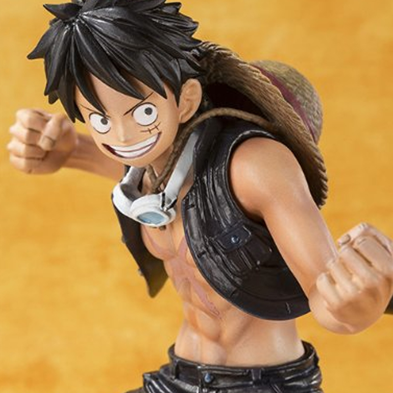 Zero piece. Figuarts Луффи. Луффи Голд. Bandai Monkey d. Luffy. Кусок фигурки.