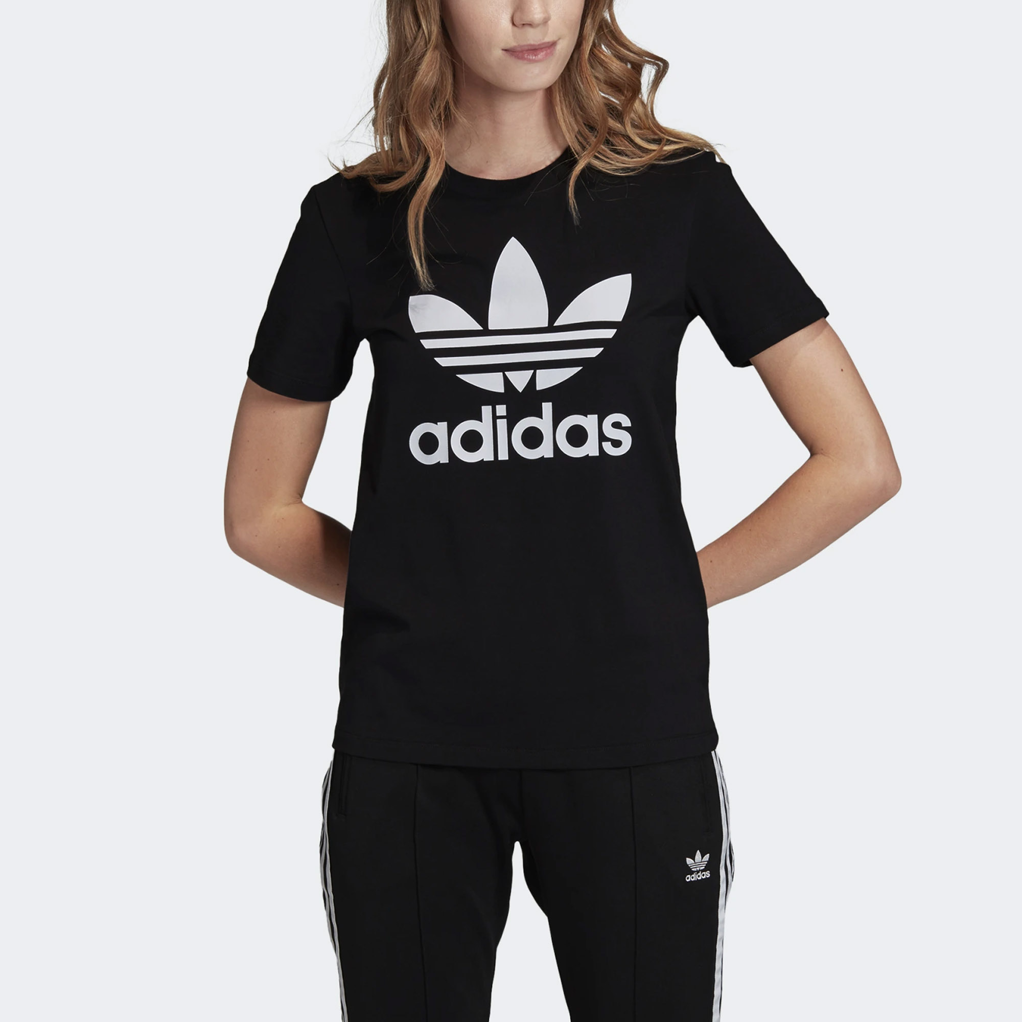 Женская футболка adidas (черная) — фото 6