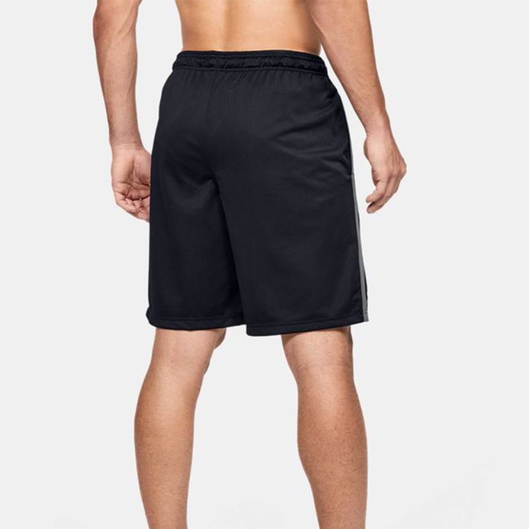Мужские шорты Under Armour Tech (черные) — фото 4