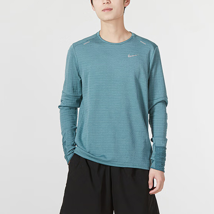 Nike T