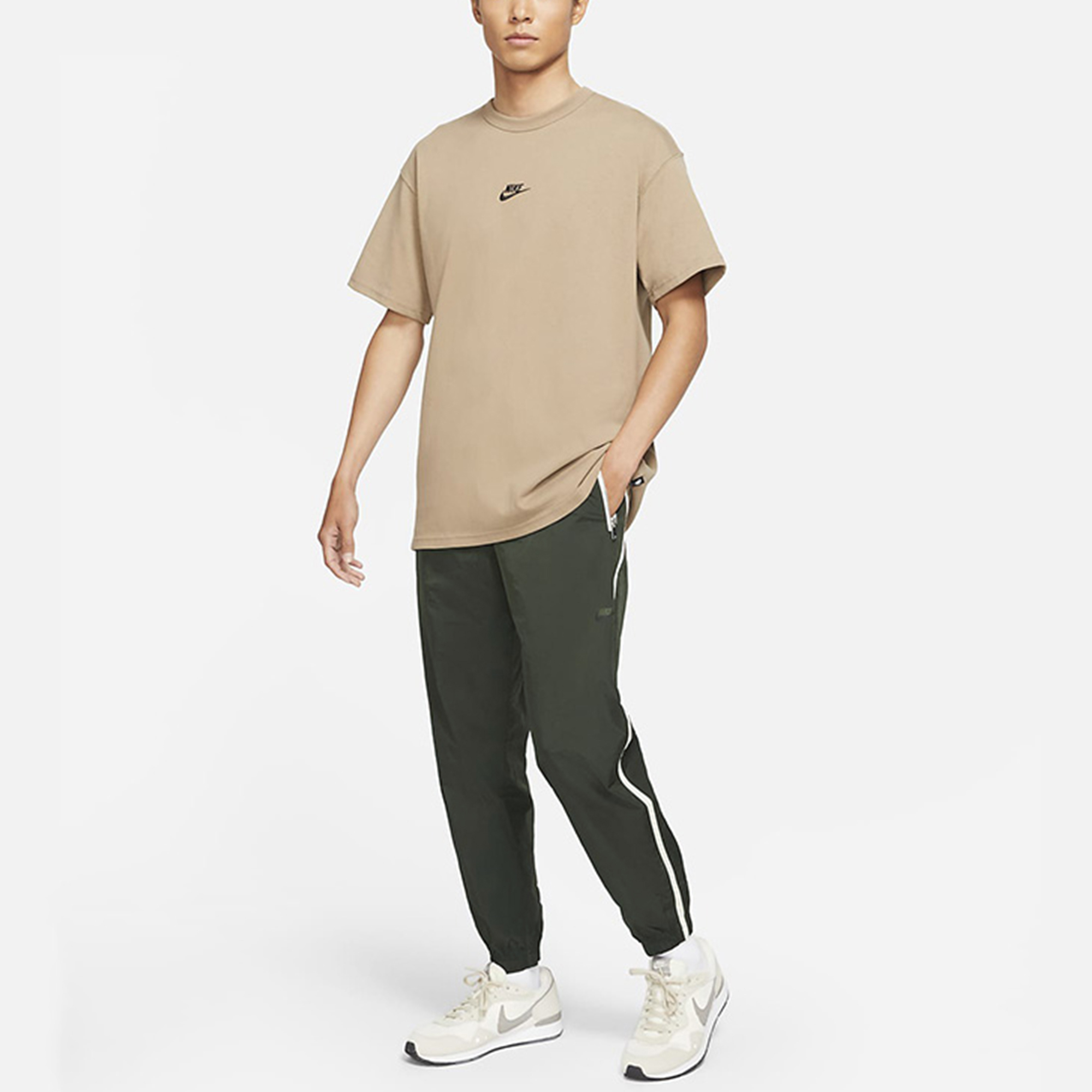 Nike Sports Pants Men’s Olive Green Moderate