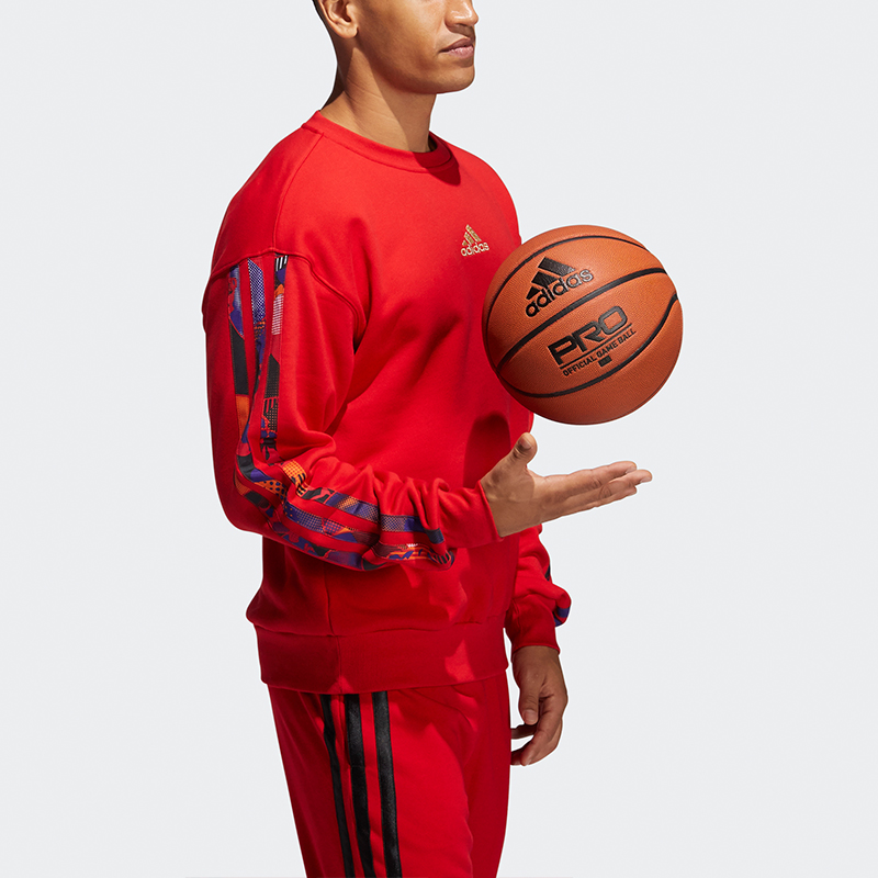 Мужское худи adidas Mic Gfx Crew (алое) — фото 4