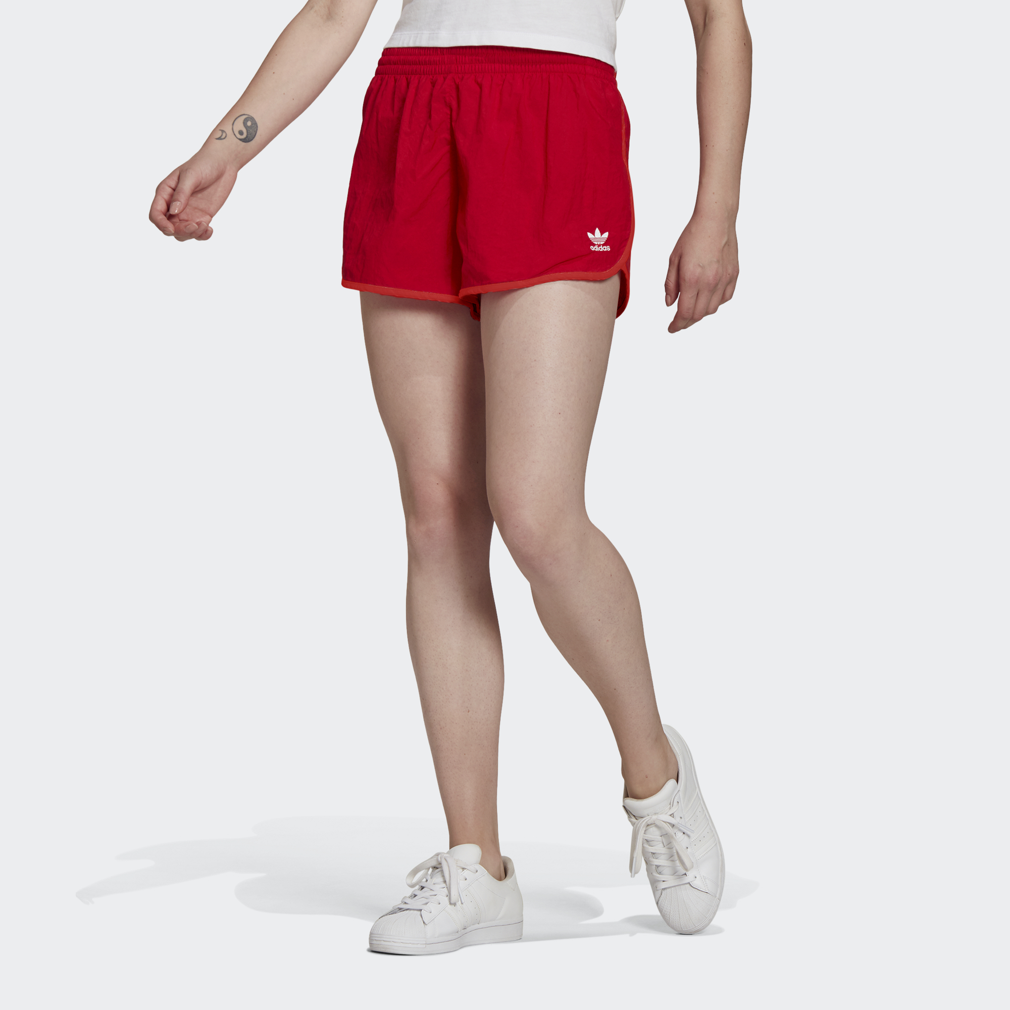 Женские шорты adidas originals 3str Shorts (красные) — фото 2