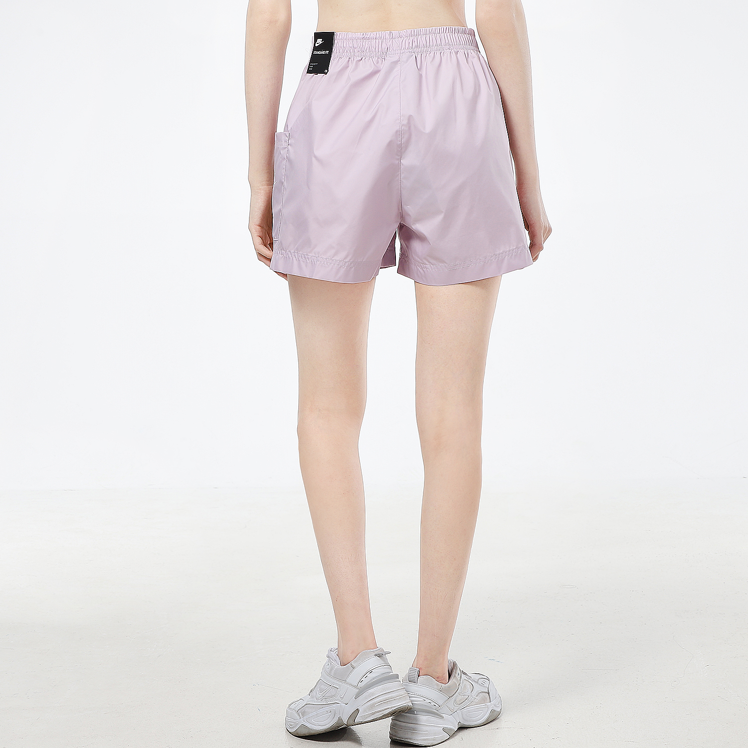 Женские шорты Nike Woven Shorts (светло-фиолетовые) — фото 4