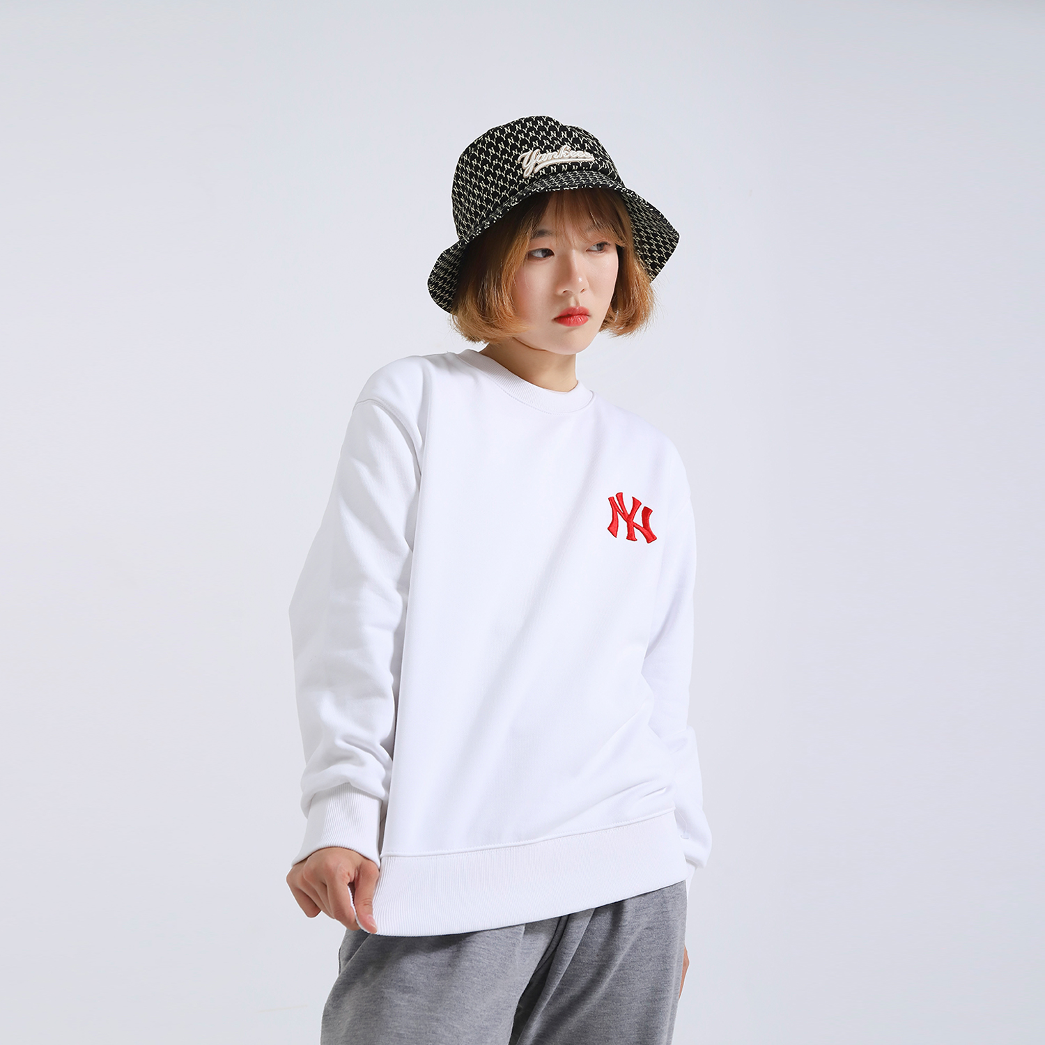 Худи MLB Heart Love (белое) — фото 4