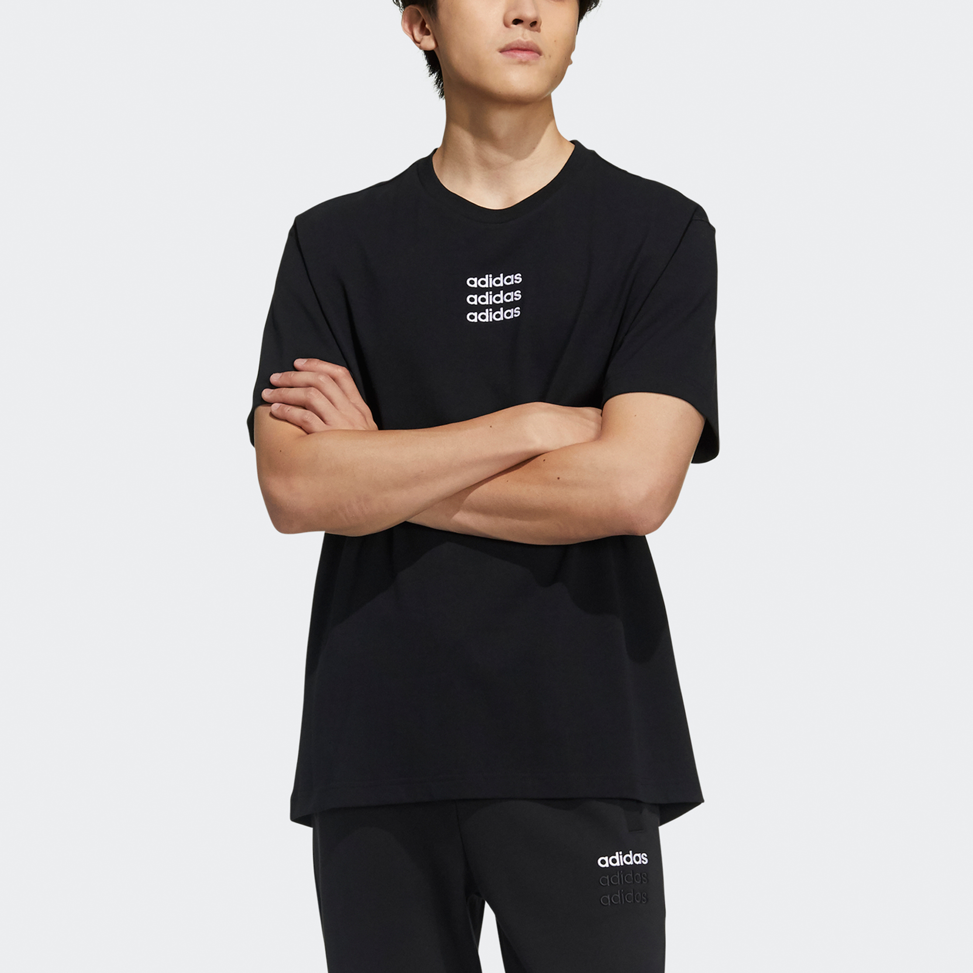 Мужская футболка adidas neo Comfort Essentials Plus (черная) — фото 2