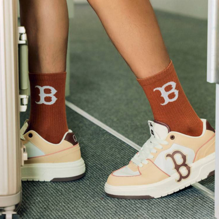 MLB Knee High Socks Unisex Brown