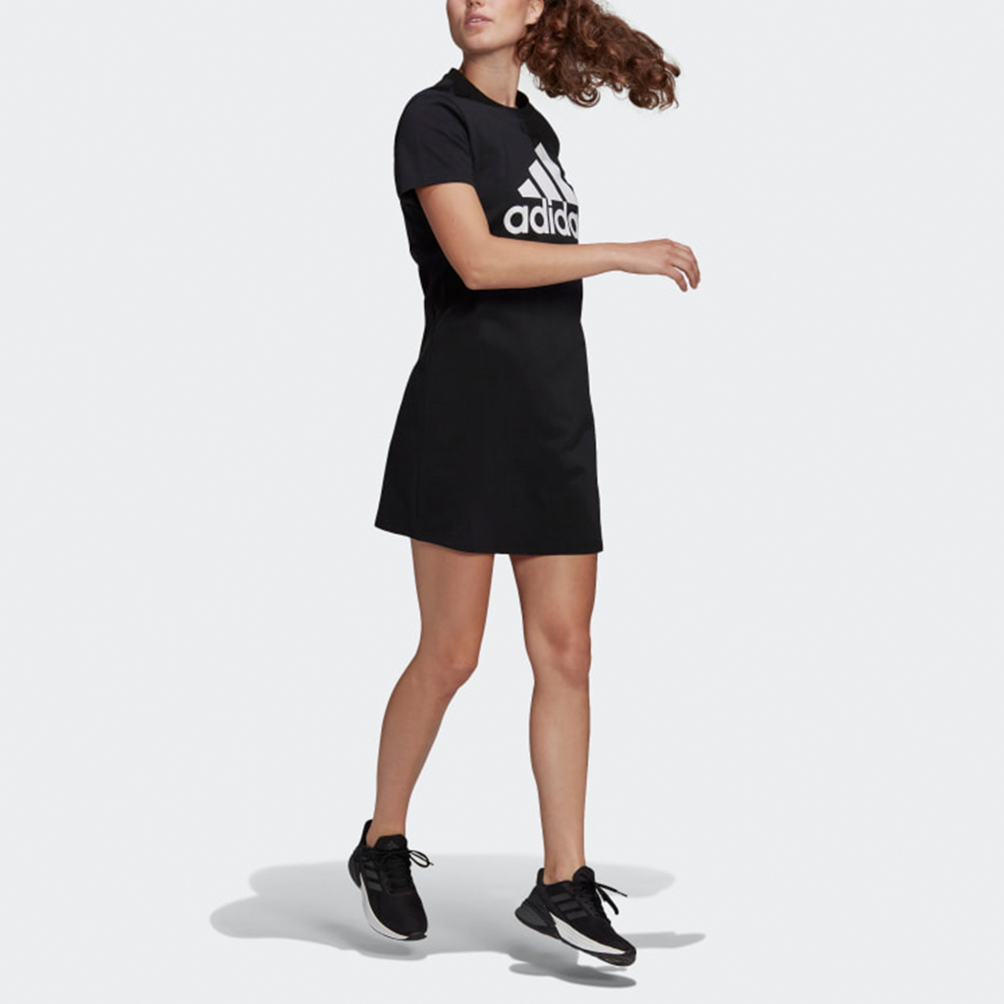 Женское платье adidas Essential (черное) — фото 3