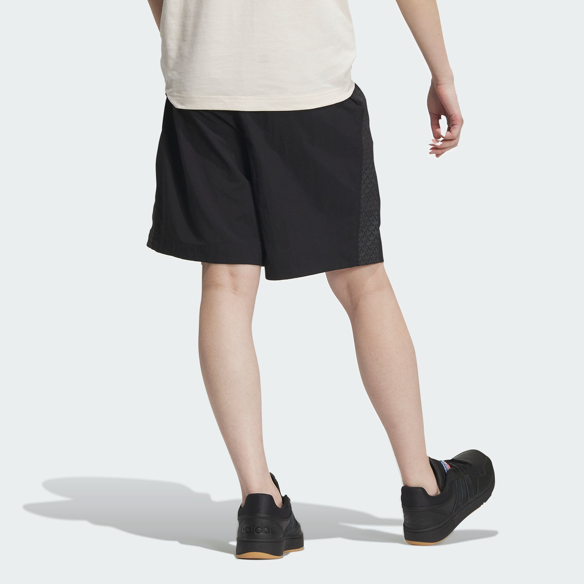 Adidas Originals Sports Shorts Men’s Black Moderate
