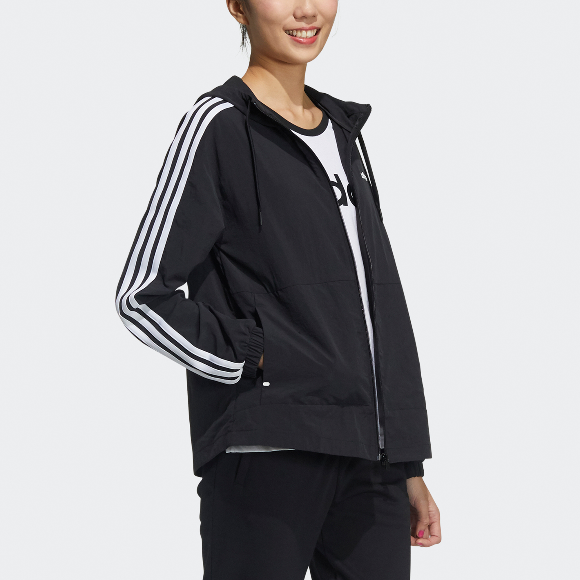 Женская куртка adidas neo (черная) — фото 5
