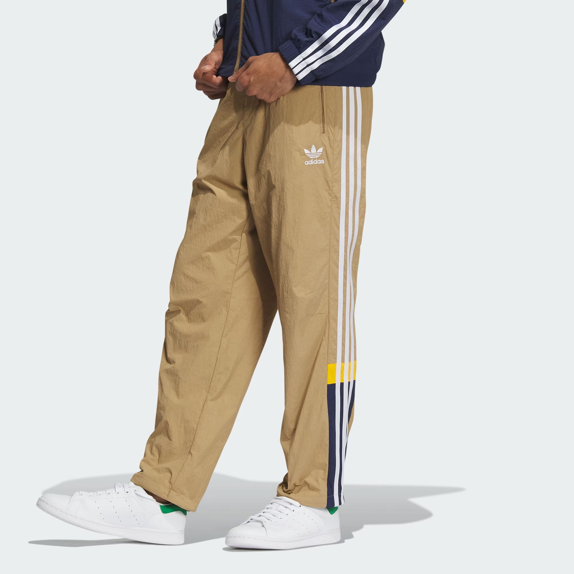 Adidas Originals Sports Pants Men’s Khaki Moderate