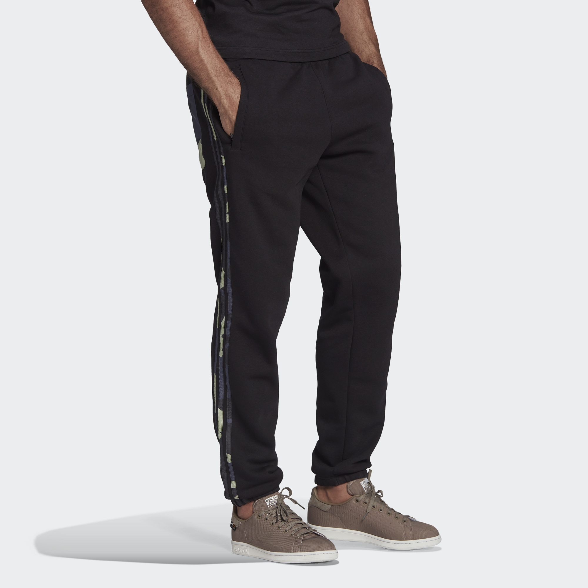 Adidas Originals Sports Pants Men’s Black Moderate