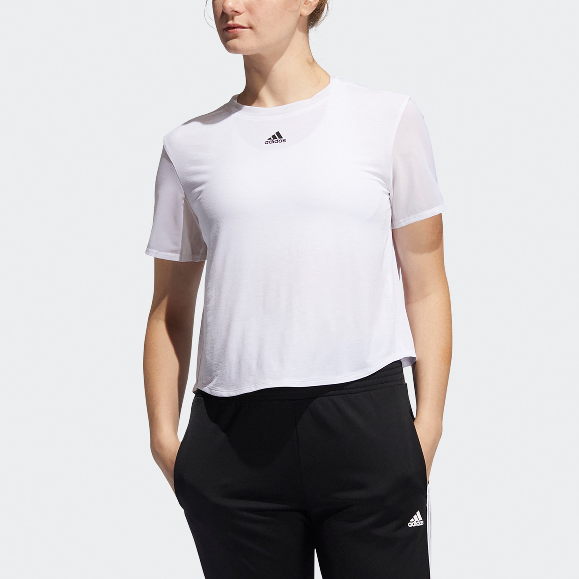 Женская футболка adidas Dance Tee (белая) — фото 2