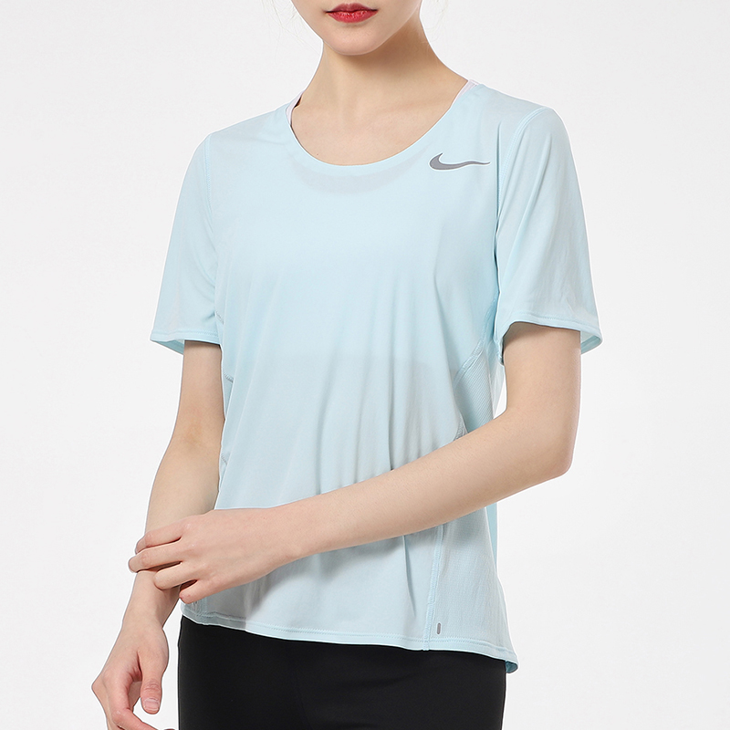 Женская футболка Nike Dri-FIT (синяя) — фото 5