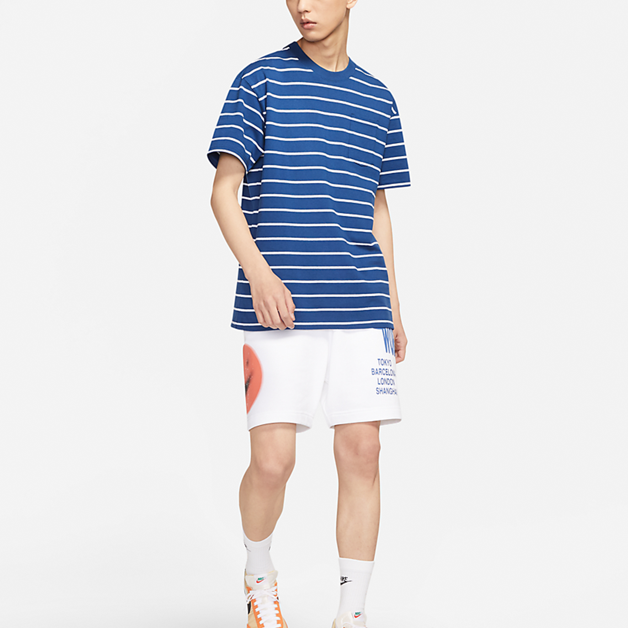 Мужская футболка Nike Sportswear T (синяя) — фото 3