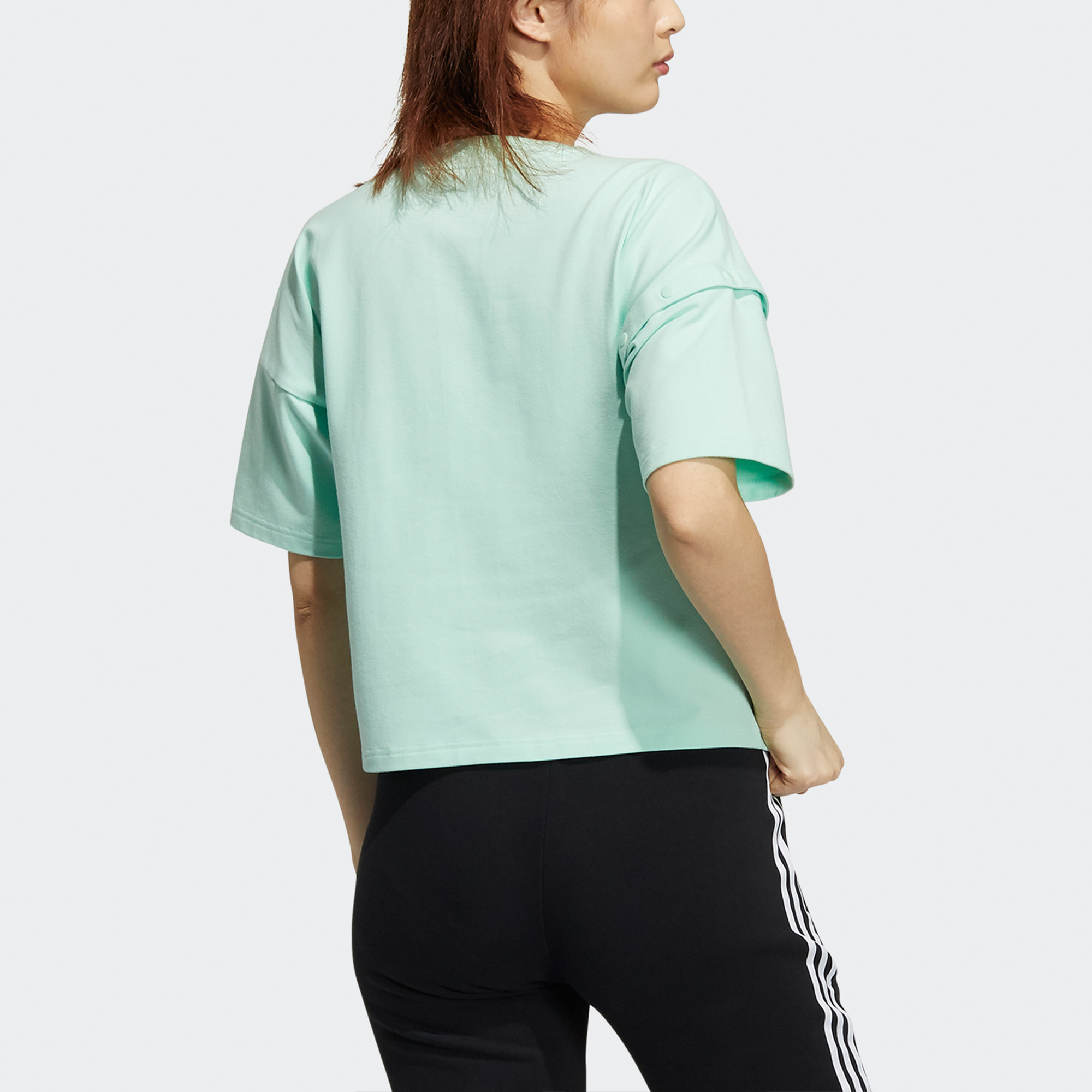 Женская футболка adidas Ryv Tee (зеленая) — фото 2
