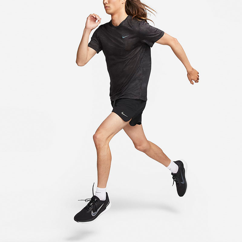 Nike Running T Shirt Men’s Medium Gray