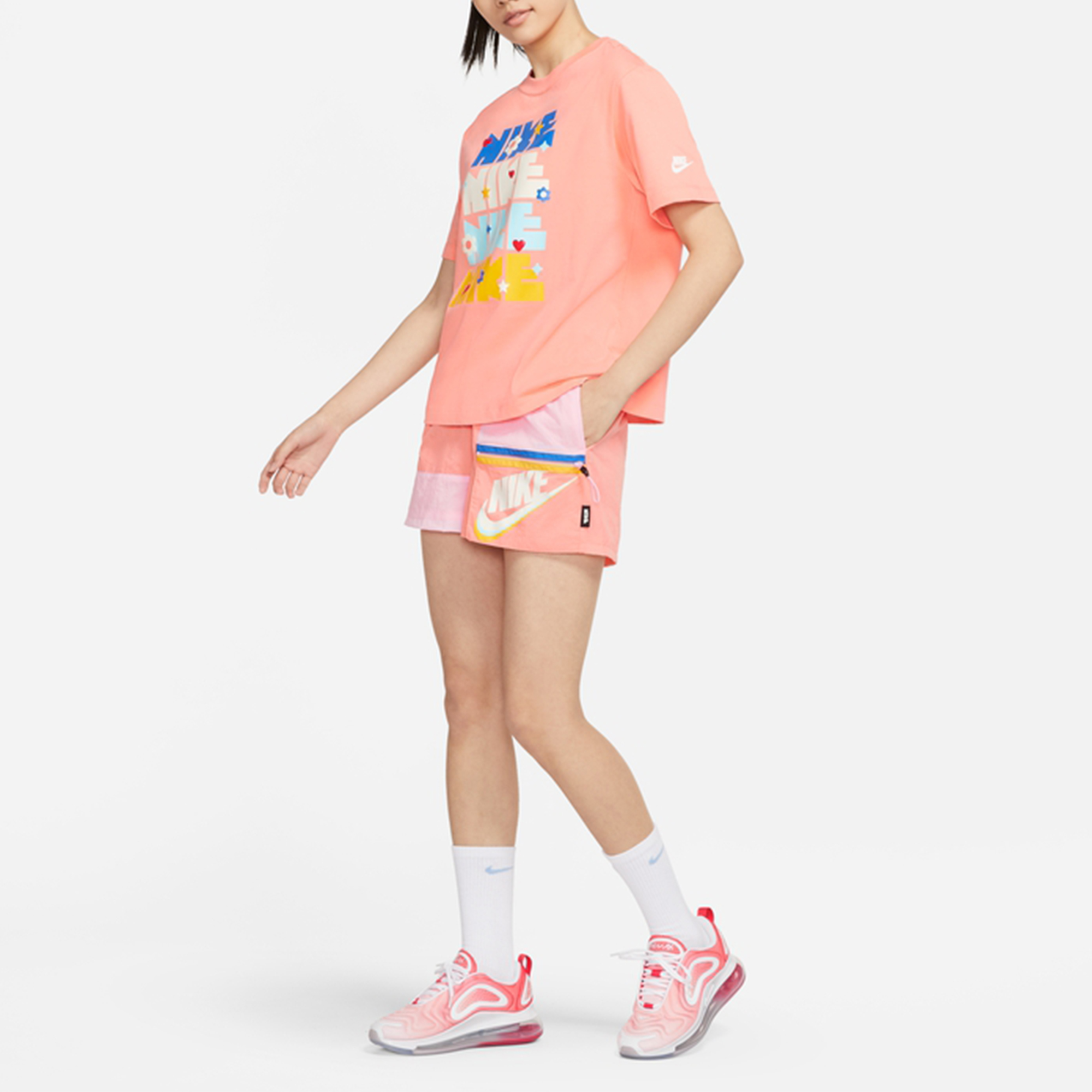 Женские шорты Nike Sportswear Icon Clash (красные) — фото 3