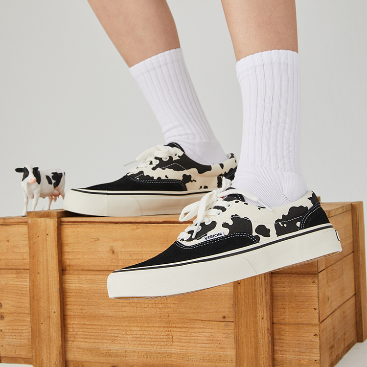 Vision Street Wear Low top Skateboard Shoes Unisex Black White Cow Pattern