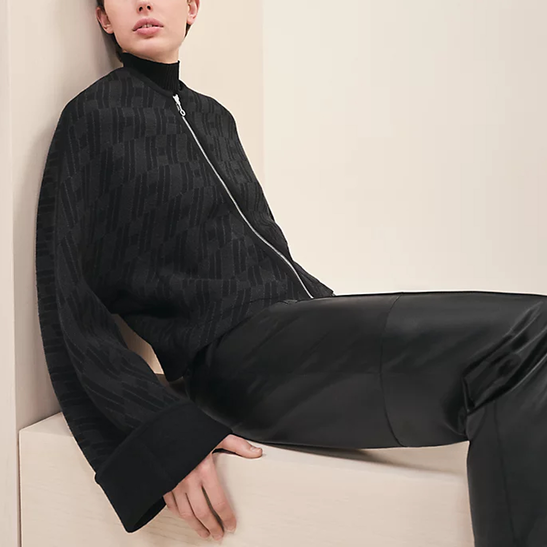 Женская куртка Hermes (черная) — фото 4