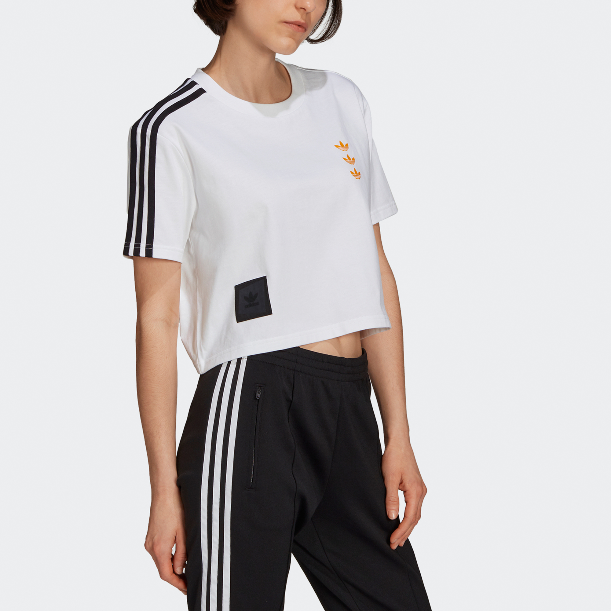 Женская футболка adidas Originals Logo (белая) — фото 4