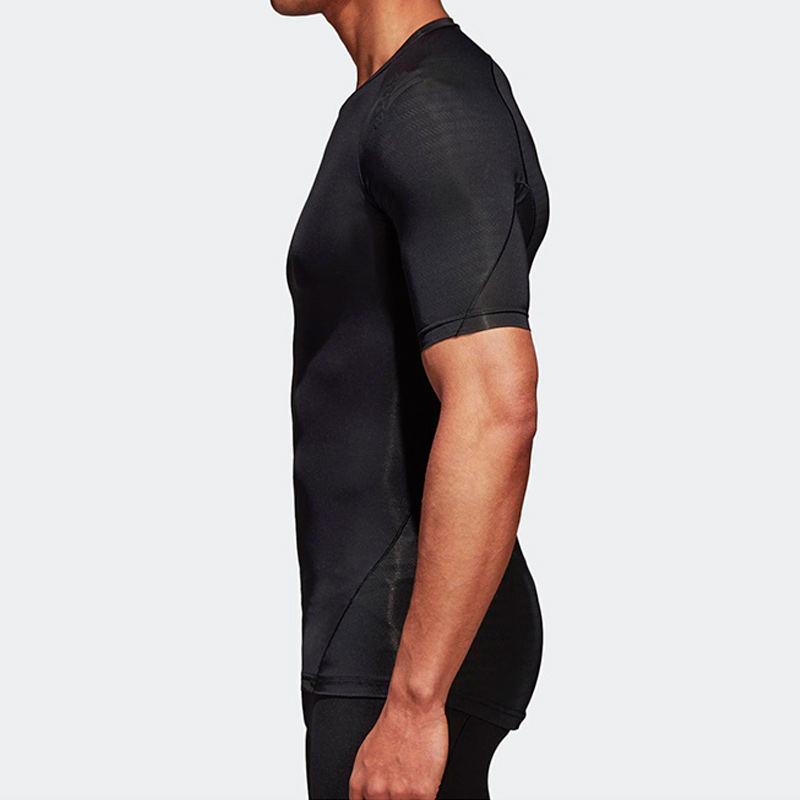 Мужская футболка adidas Ask Tec Tee Ss (черная) — фото 5