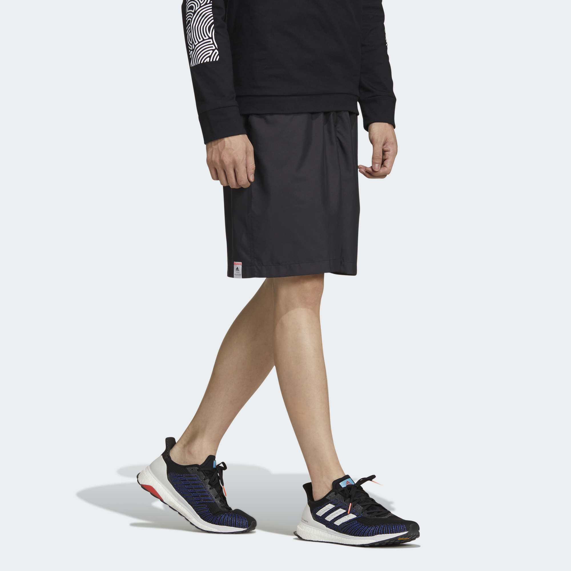 Мужские шорты adidas Tyo Wv Sh M (черные) — фото 5
