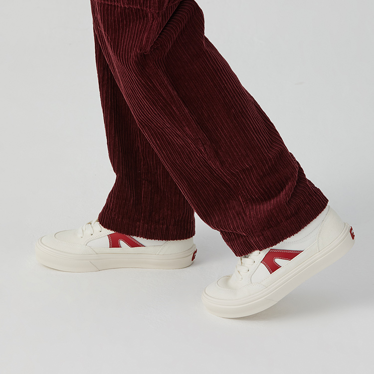 Vision Street Wear Stick Light Low top Skateboard Shoes Unisex Fish Belly White