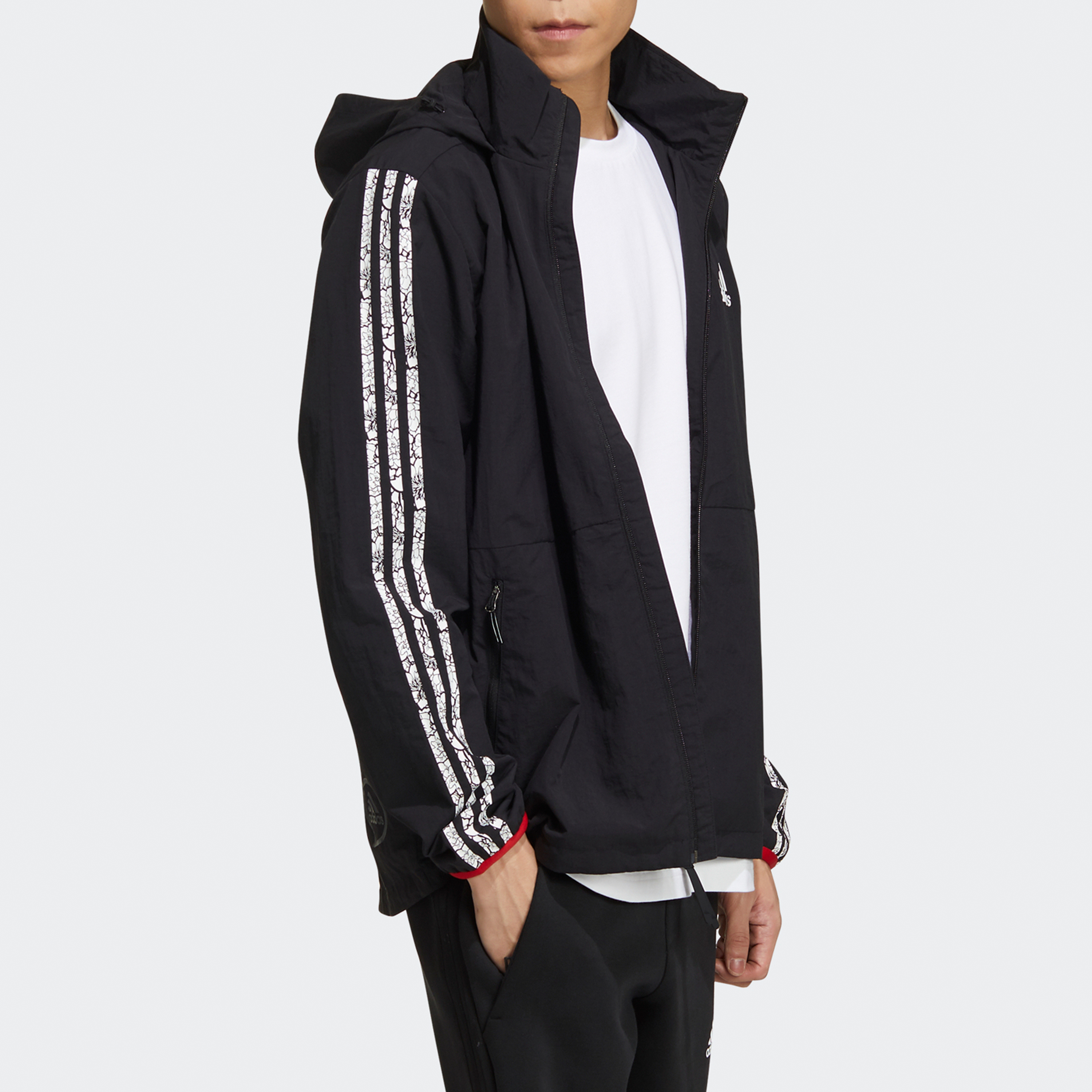 Мужская куртка adidas VD Windbreaker (черная) — фото 6