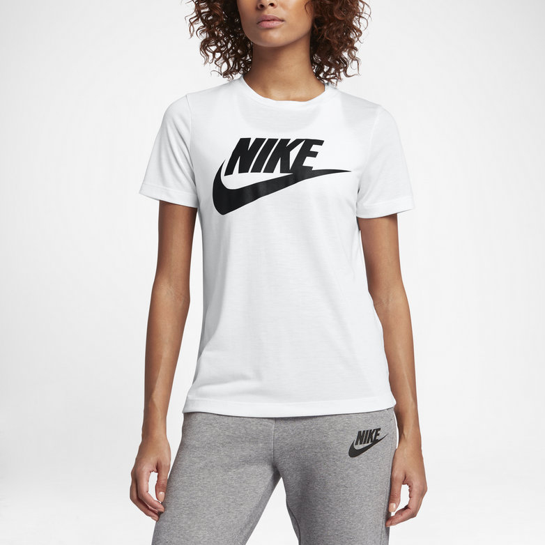 Женская футболка Nike (белая) — фото 5